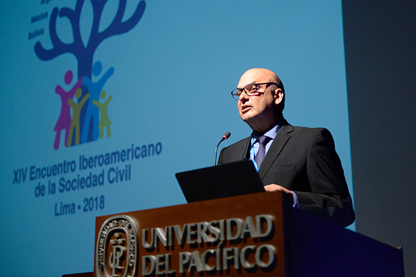 Armando Casis - Presidente del XIV Encuentro Iberoamericano de la Sociedad Civil Lima 2018