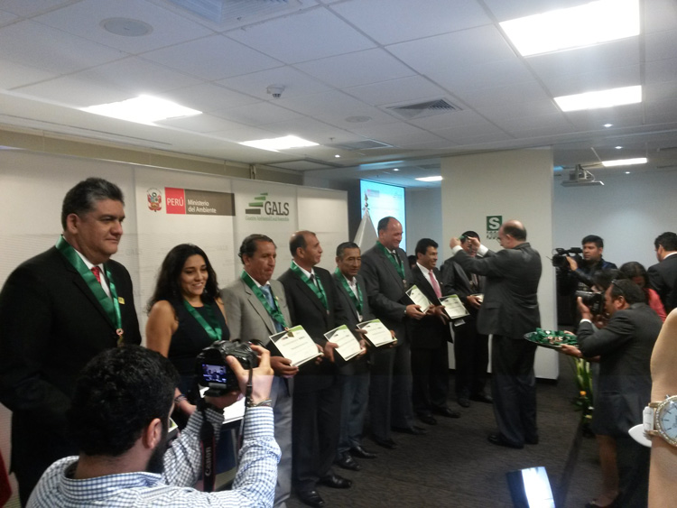Distritos de Lima Sur reciben reconocimiento a la Gestión Ambiental Local Sostenible 2016