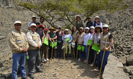 Miembros de la “Mesa de Trabajo Multisectorial para la protección y conservación de las lomas costeras” del MINAM, visitan el Santuario de Amancay – ACP Lomas de Quebrada Río Seco de UNACEM