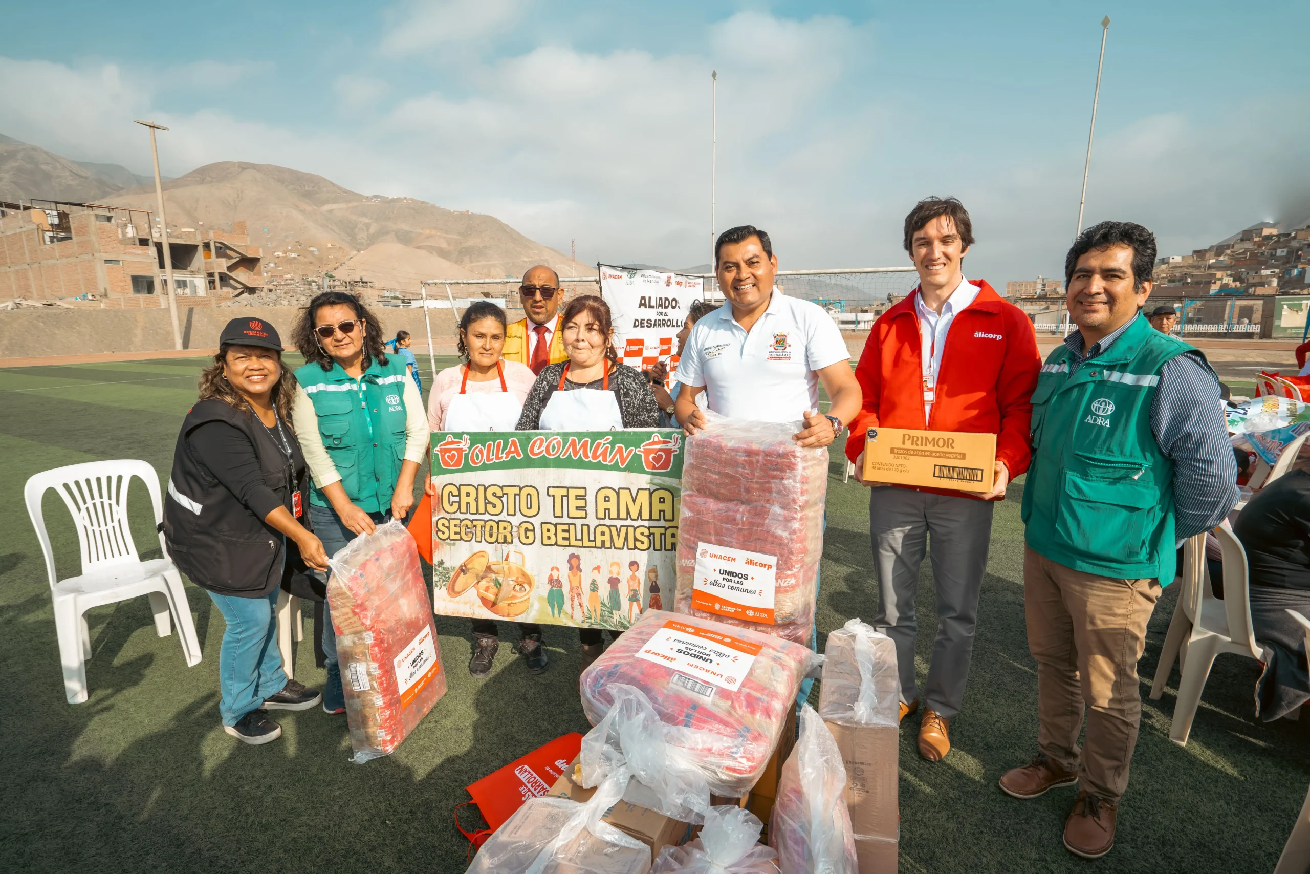 Más de 7,200 vecinos de Manchay se beneficiarán  con la entrega de alimentos a 84 ollas comunes